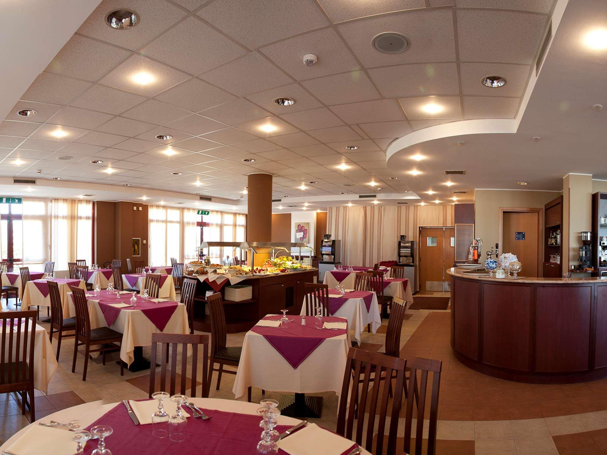 Tulip Inn Turin South Moncalieri Extérieur photo